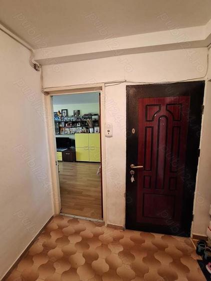 3 camere Ion Iriceanu,Aparatorii Patriei - 2