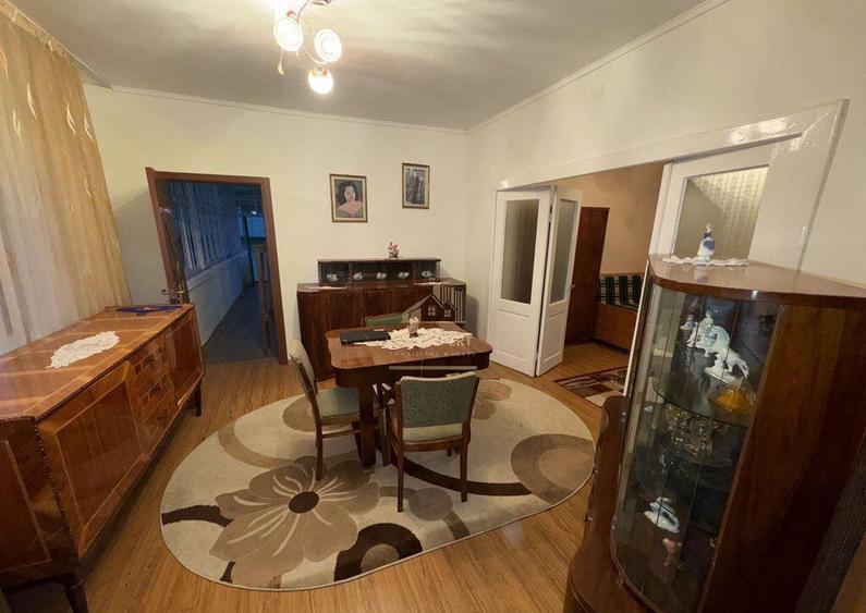 VILA 4 CAMERE, LERESTI, TEREN 3489 MP COMISION 0% CUMPARATOR - 1