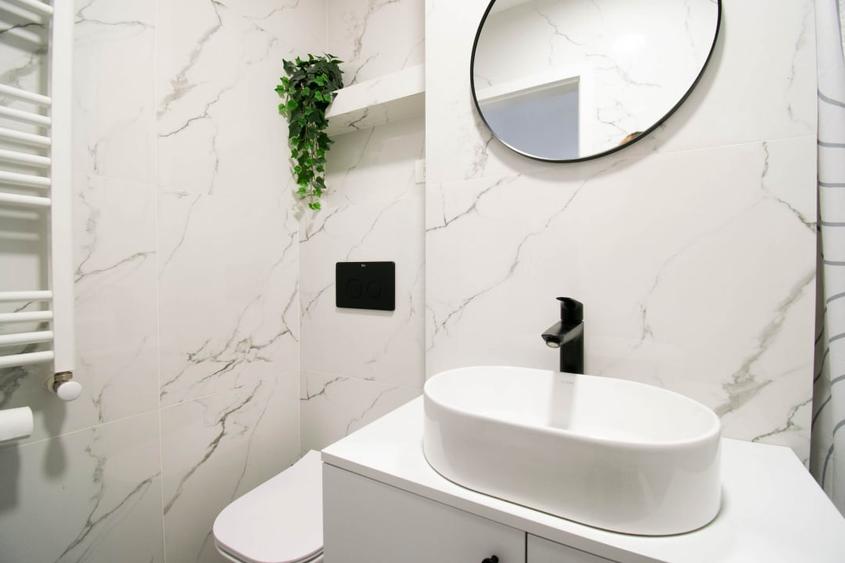 Bd.Obregia 2 camere,renovat lux,mobilat-utilat,centrala proprie,etaj 3/10 - 13