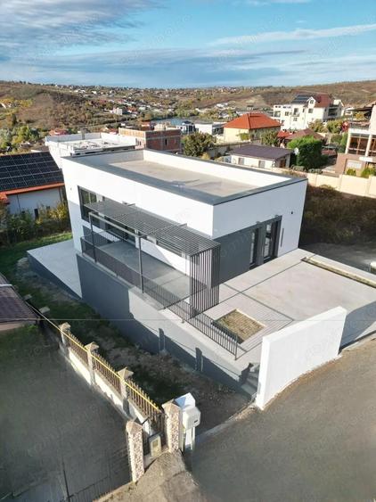 Vila noua design mediteranean, proiect deosebit ?i panorama- 299.000 E - 4