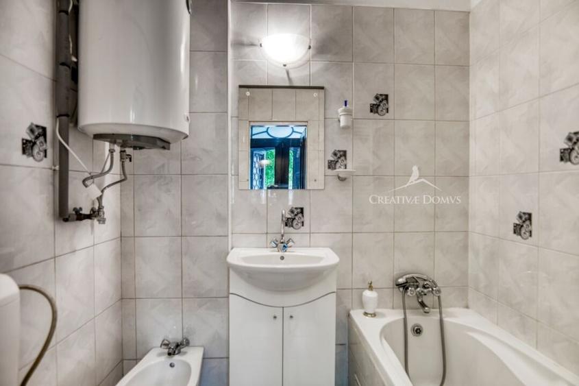 Vila cu 7 camere, 186 mp utili - Piata Muncii - 13