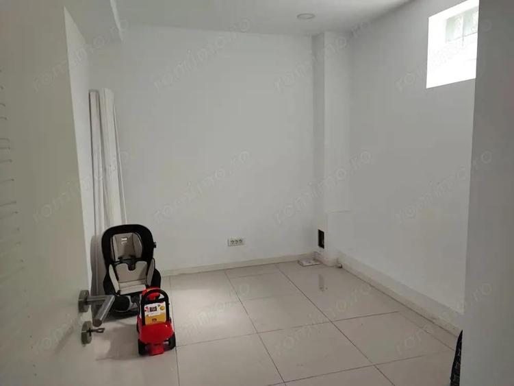 Cladire birouri D+P+E+M in zona Titan - 11