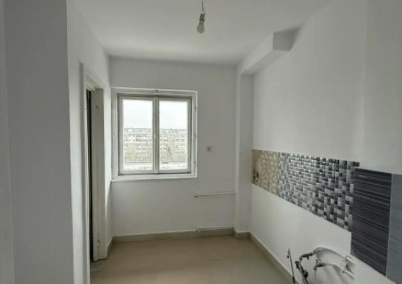 Apartament de vanzare - zona Nord - 4
