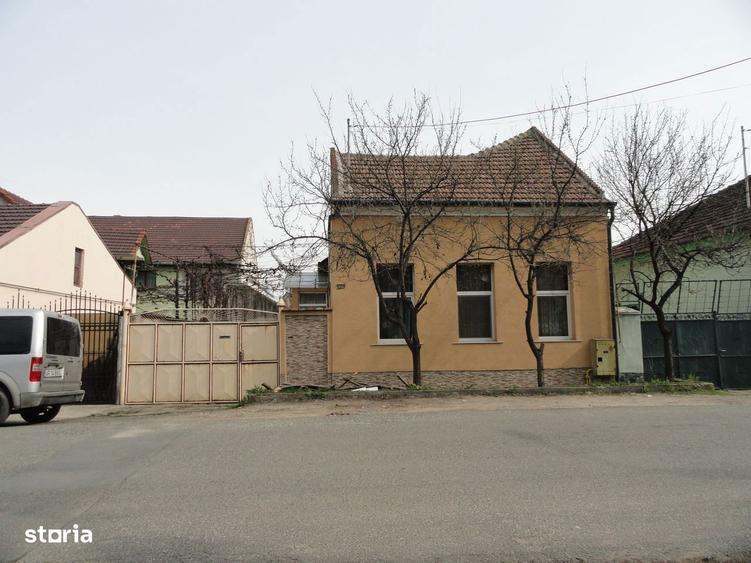 Casa solida din caramida in Parneava, teren 720 mp - 20