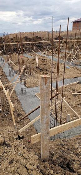 Vanzare casa in constructie ?i teren Miroslava - 1