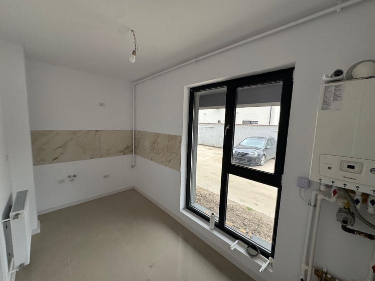 AP 2 Camere - Curte 20mp (propietate)-Loc de Parcare(propietate) - 6