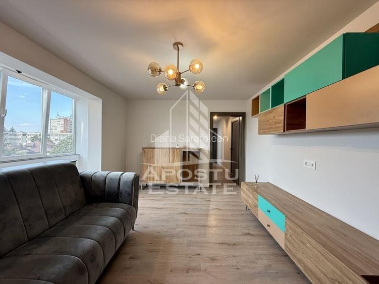 Apartament 3 camere, renovat, etaj 3, centrala, Complexul Studentesc