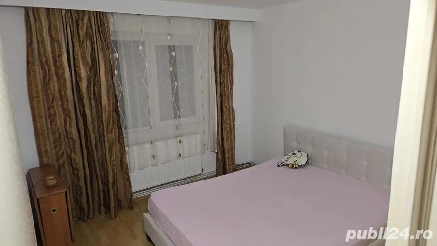 Inchiriez apartament cu 2 camere pe termen lung - 1