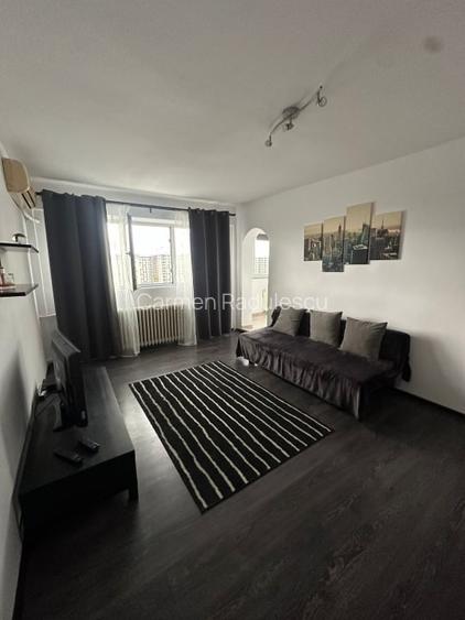 Apartament 2 camere, 55mp, semidecomandat, Plaza Romania