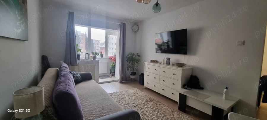 Vand apartament 3 camere ,decomandat, zona Astra 63;mp - 17