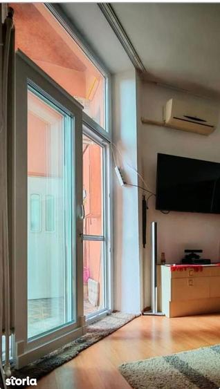 Apartament ultracentral/ 3 camere /70 mp + terasa privata - 2