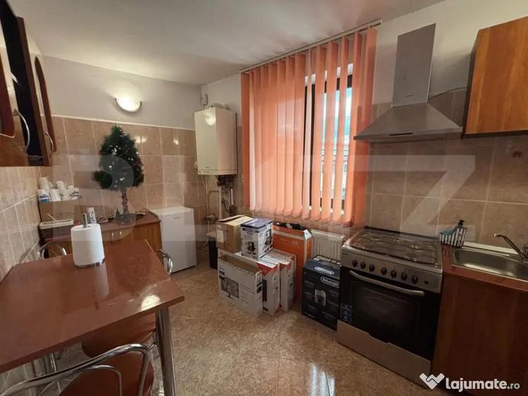 Spatiu comercial de inchiriat - 4