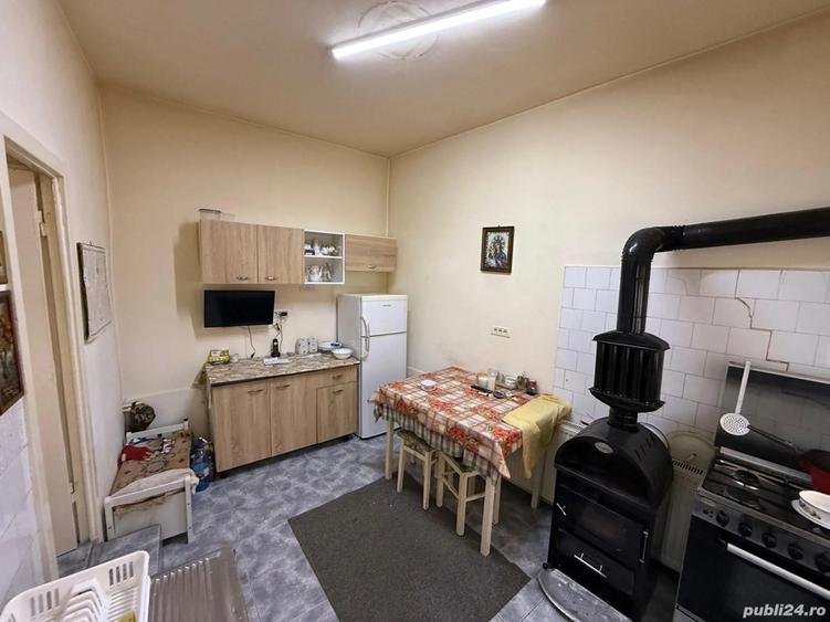 Casa de vanzare: perfecta pentru a deveni acasa sau investitie - 4