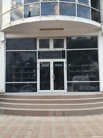 Dau in chirie spatiu comercial 145mp. Baia Mare, vad comercial excelent, Bulevard, cu parcare. - 1