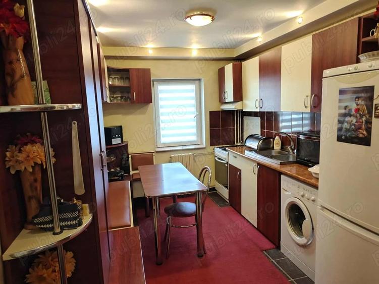 Vand apartament decomandat 2 camere 56 m , zona Linzz, et. 2, loc parcare, pre? negociabil - 1