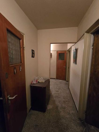 Apartament de vanzare 3 camere - 4