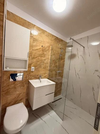 Apartament 3 camere zona Terra - 1