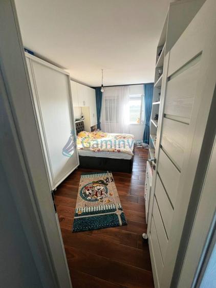 Duplex cu 3 camere cu Canalizare în Nojorid