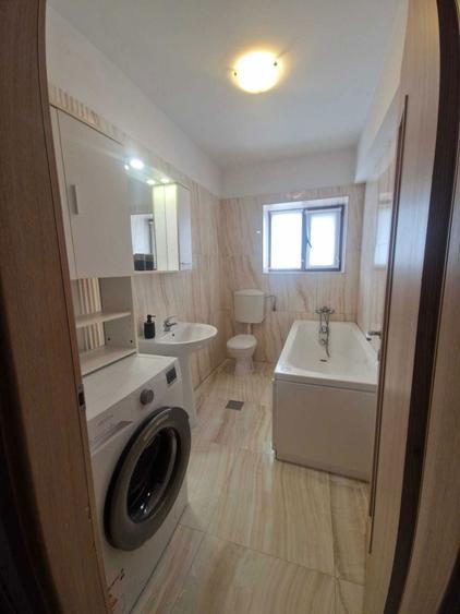 Apartament cu 2 camere, 2 balcoane, 3 zone de dormit - 450 euro - 6