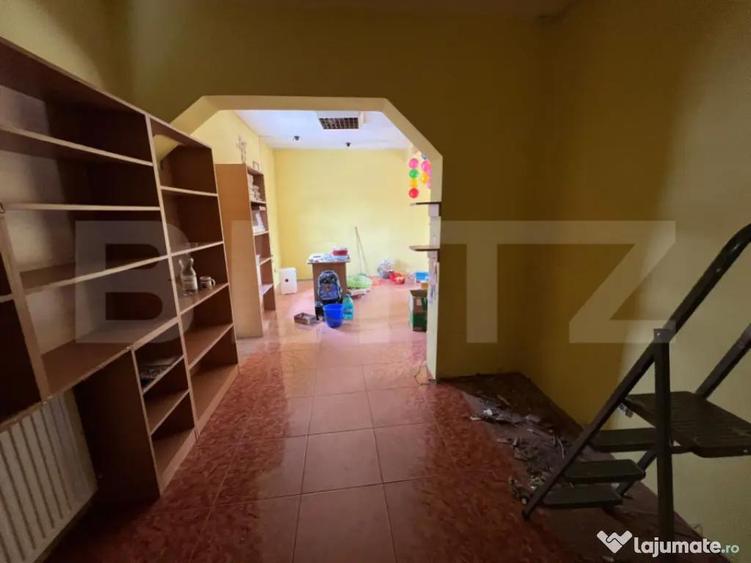 Casa de vanzare, cu 2 camere, zona cu vad comercial. - 4