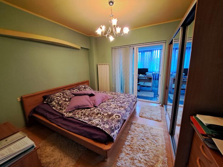 Ultracentral Târgoviște,  vânzare apartament 4camere/2balcoane - 19