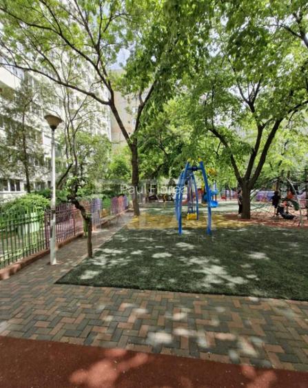 Apartament cu 3 camere de vanzare langa Park Lake la 1300 Apartament cu 3 camere de vanzare langa Park Lake la 1300