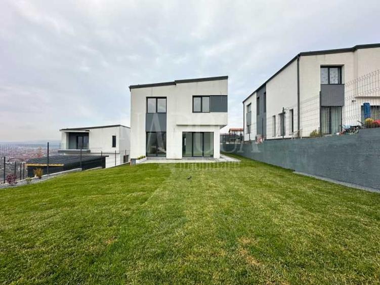 Casa 4 camere de vanzare in Floresti - 2