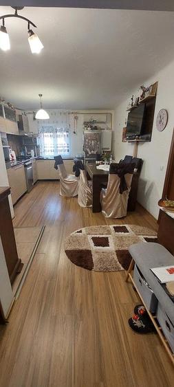 Inchiriez apartament 4 dec,Medicina - 2