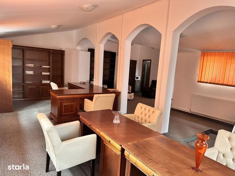 Casa De Vanzare Mobilata Pretabil Afacere Liberty Mall Trafic Greu - 8