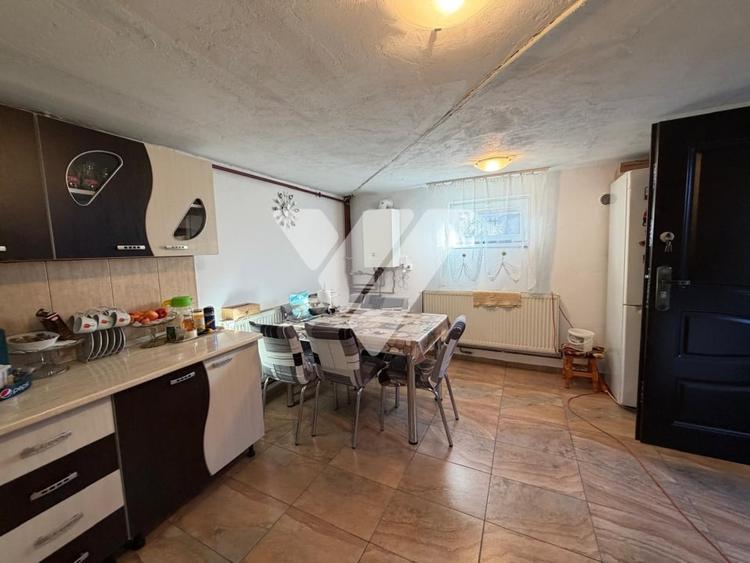 Casa cu curte individuala 3 camere ,teren 290mp Vasile Aaron Sibiu - 5