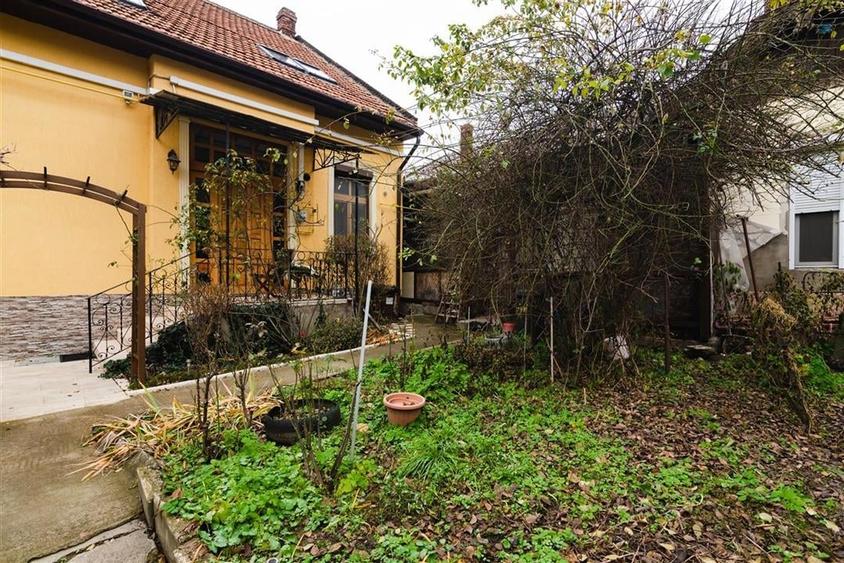 RECO Casa la curte comuna de vanzare - 15