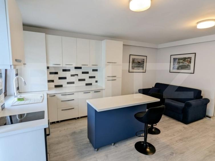 Apartament cu 2 camere semidecomandat, mobilat în Între Lacuri