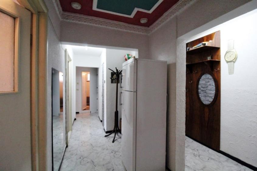 Apartament cu 4 camere decomandat în Eforie