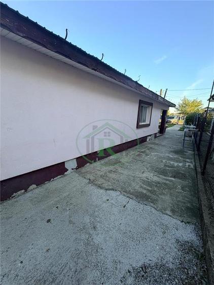 Casă cu 3 camere cu Teren 632 Mp în Pogonele