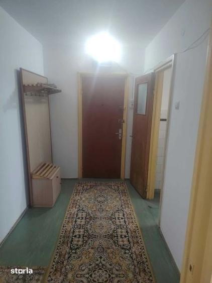 Garsonieră în Titan