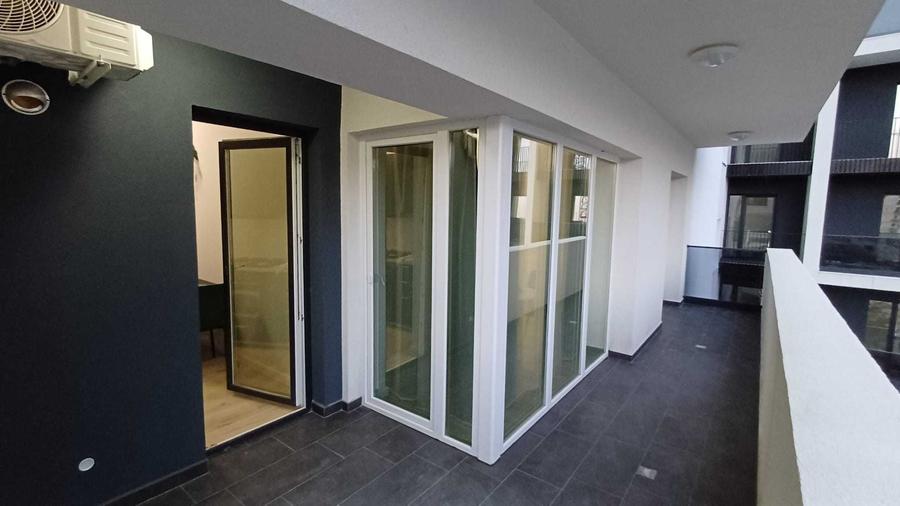 Apartament cu 2 camere decomandat în Runcu