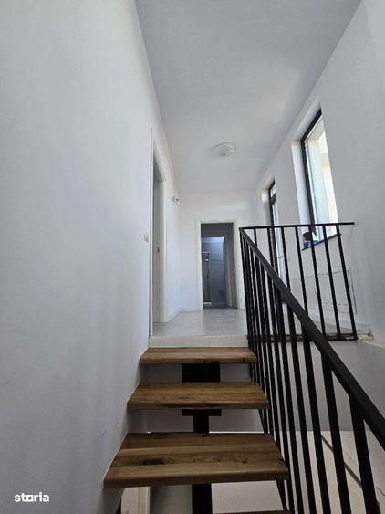 Apartament cu 3 camere decomandat în Tunari