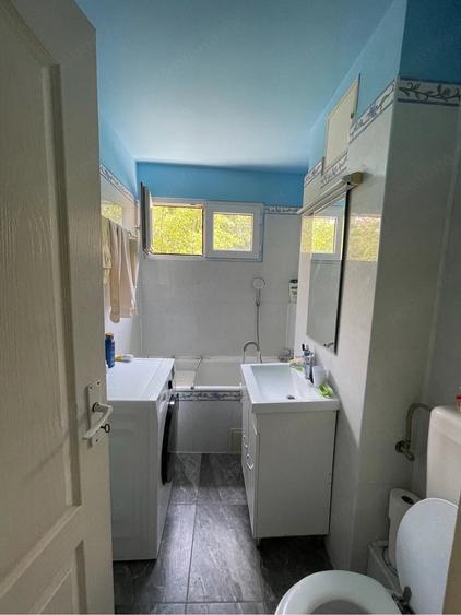 Apartament cu 3 camere semidecomandat în Tipografilor