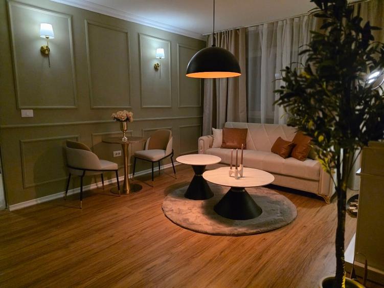 Apartament cu 3 camere semidecomandat, mobilat în Cetății