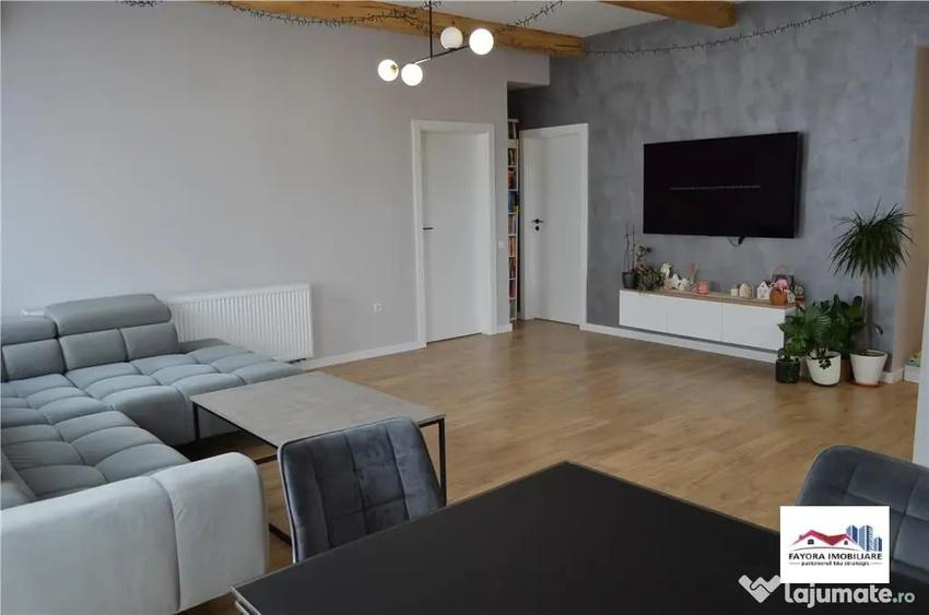 Apartament cu 3 camere decomandat în Unirii