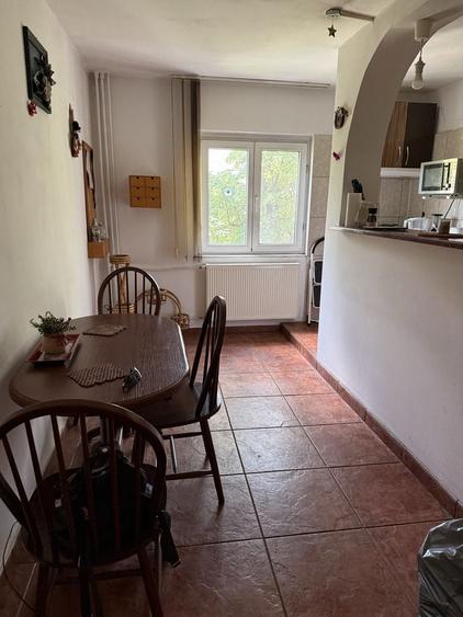 Apartament cu 2 camere decomandat în Exterior Vest