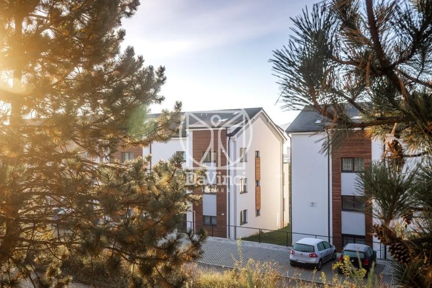 Apartament cu 3 camere decomandat în Exterior Vest
