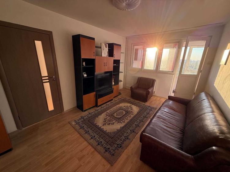Apartament cu 2 camere semidecomandat în Tătărași