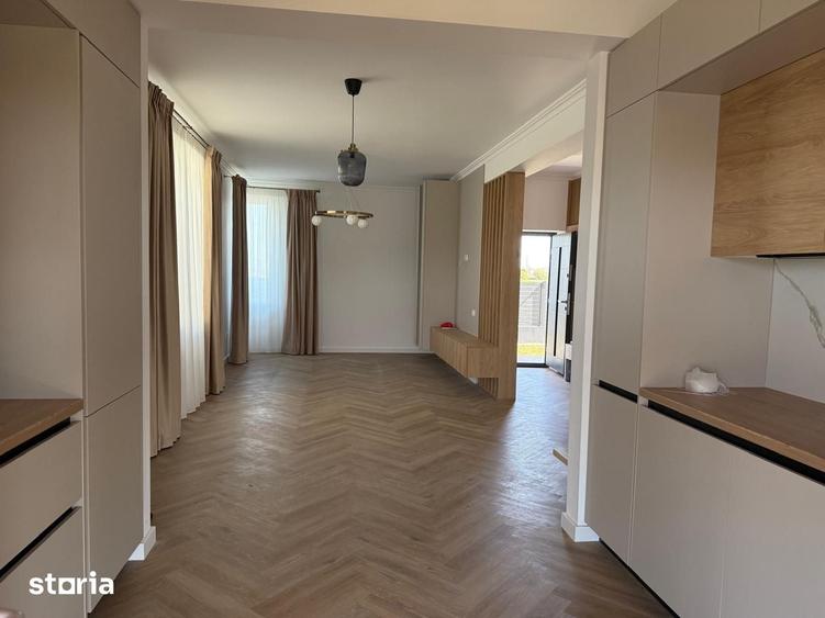 Casă cu 4 camere cu Teren 450 Mp în Central