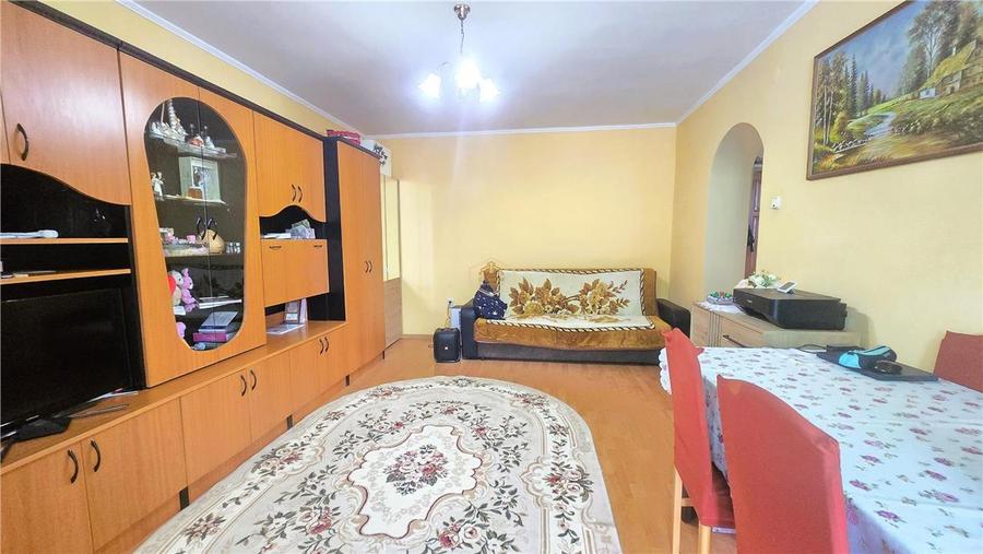 Apartament cu 2 camere decomandat, mobilat în Nord
