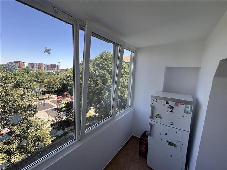 Apartament cu 2 camere decomandat, mobilat în Lipovei