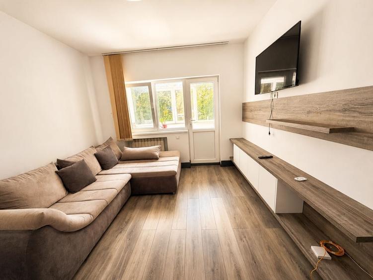 Apartament cu 2 camere decomandat în Piața Unirii