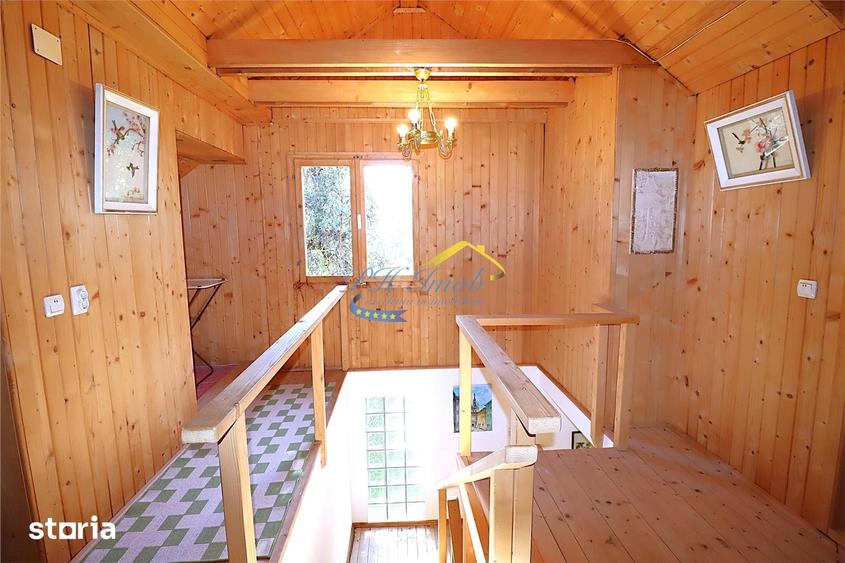 Casă cu 4 camere cu Teren 429 Mp în Central