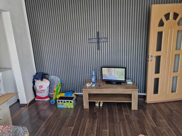 Apartament cu 2 camere decomandat în Exterior Vest