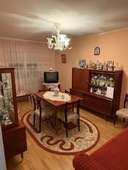 Apartament 2 camere, decomandat, etaj 1/4, zona Nicolina - 5